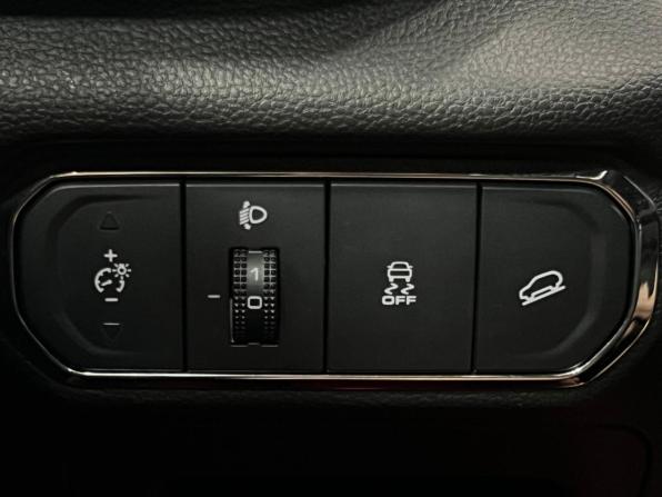 Haval Jolion I Рестайлинг с пробегом 2024 года, цена 2 250 000 рублей, 32119 км, внедорожник, Автокод Объявления