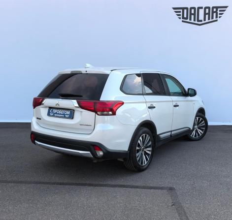 Mitsubishi Outlander III Рестайлинг 2 с пробегом 2018 года, цена 1 350 000 рублей, 240000 км, внедорожник, Автокод Объявления