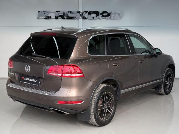 Volkswagen Touareg II с пробегом 2011 года, цена 2 029 000 рублей, 147252 км, внедорожник, Автокод Объявления