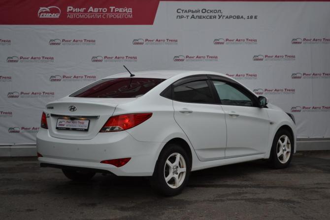 Hyundai Solaris I Рестайлинг с пробегом 2015 года, цена 940 000 рублей, 101658 км, седан, Автокод Объявления