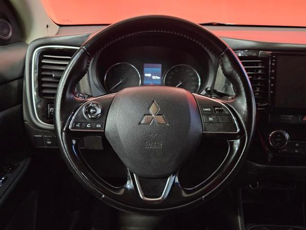 Mitsubishi Outlander III Рестайлинг 2 с пробегом 2016 года, цена 1 945 000 рублей, 130331 км, внедорожник, Автокод Объявления
