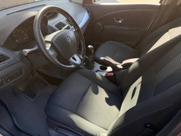 Renault Megane III Рестайлинг с пробегом 2012 года, цена 615 000 рублей, 209693 км, хэтчбек, Автокод Объявления