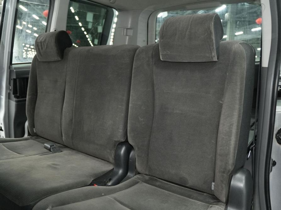 Toyota Noah II (R70) Новосибирск  - изображение 9
