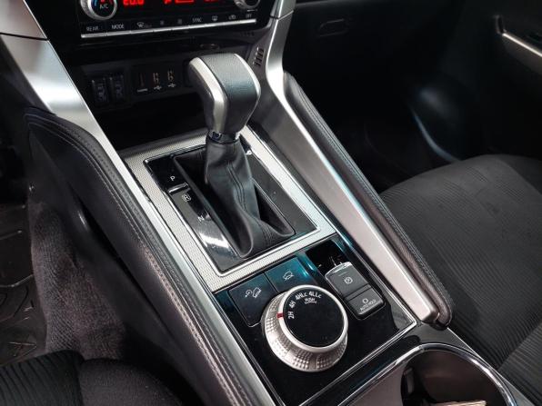 Mitsubishi Pajero Sport III Рестайлинг с пробегом 2022 года, цена 3 670 000 рублей, 103216 км, внедорожник, Автокод Объявления