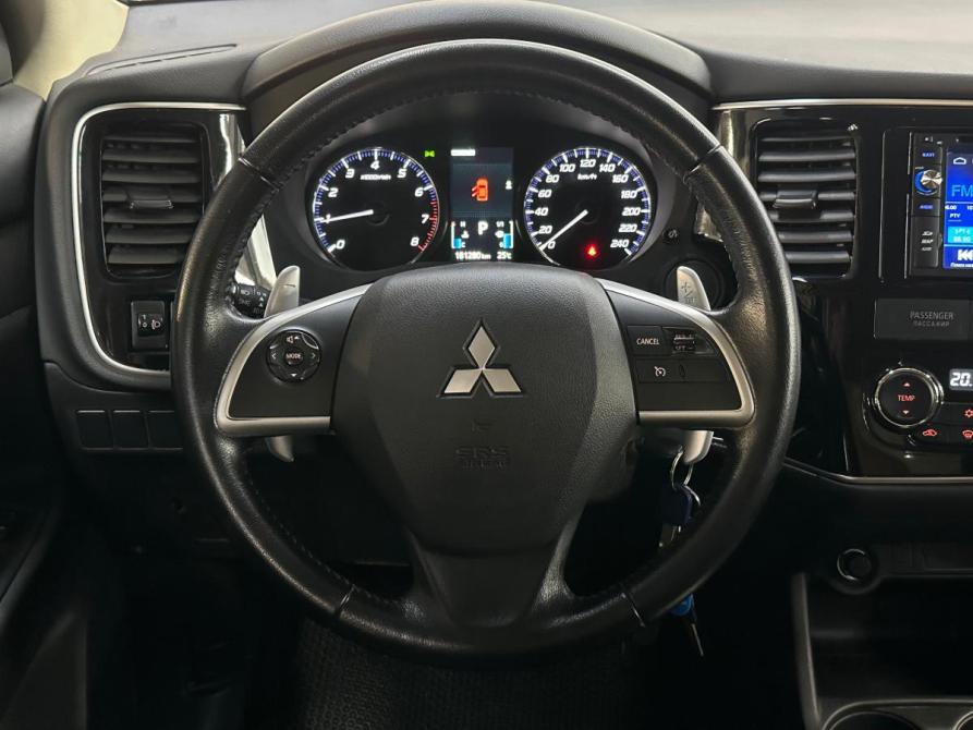 Mitsubishi Outlander III Рестайлинг Санкт-Петербург  - изображение 13