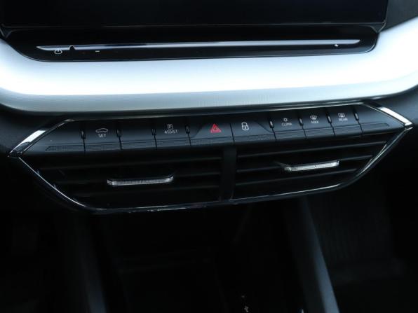 Skoda Octavia IV (A8) с пробегом 2020 года, цена 2 460 000 рублей, 97633 км, лифтбек, Автокод Объявления