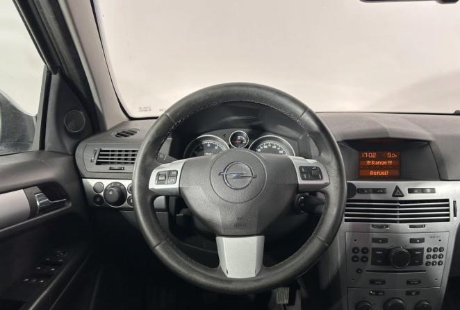 Opel Astra H Рестайлинг с пробегом 2013 года, цена 340 000 рублей, 322000 км, седан, Автокод Объявления