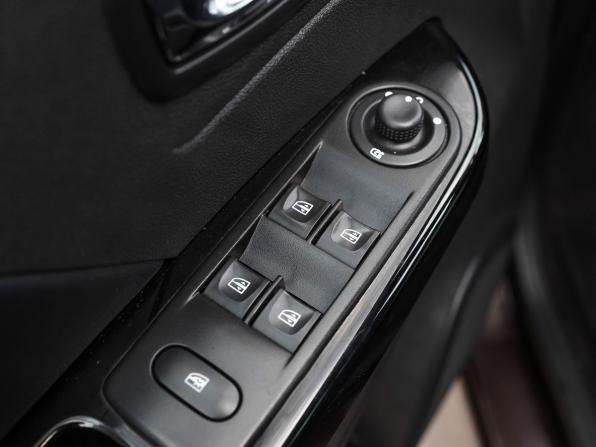 Renault Kaptur I с пробегом 2016 года, цена 1 259 000 рублей, 126957 км, внедорожник, Автокод Объявления