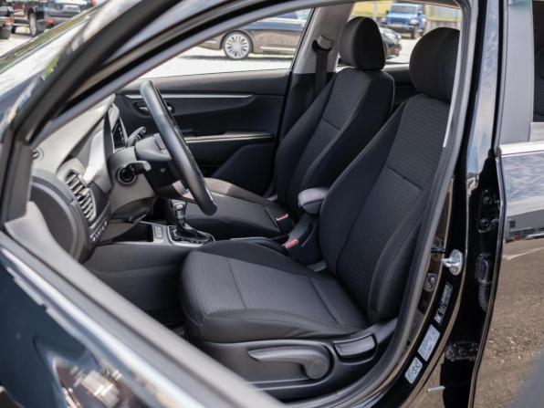 Kia Rio IV Рестайлинг с пробегом 2021 года, цена 1 747 030 рублей, 45906 км, хэтчбек, Автокод Объявления