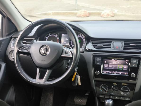 Skoda Rapid I с пробегом 2017 года, цена 1 150 000 рублей, 140899 км, лифтбек, Автокод Объявления
