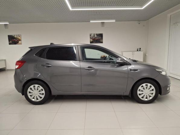 Kia Rio III Рестайлинг с пробегом 2017 года, цена 959 000 рублей, 64166 км, хэтчбек, Автокод Объявления