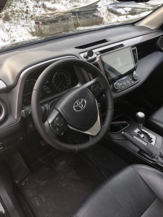 Toyota RAV4 IV (XA40) Рестайлинг с пробегом 2018 года, цена 2 497 000 рублей, 196003 км, внедорожник, Автокод Объявления