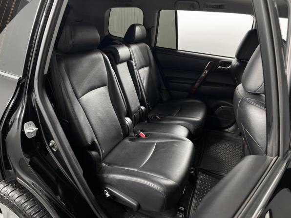 Toyota Highlander II (XU40) Рестайлинг с пробегом 2012 года, цена 2 250 500 рублей, 156282 км, внедорожник, Автокод Объявления