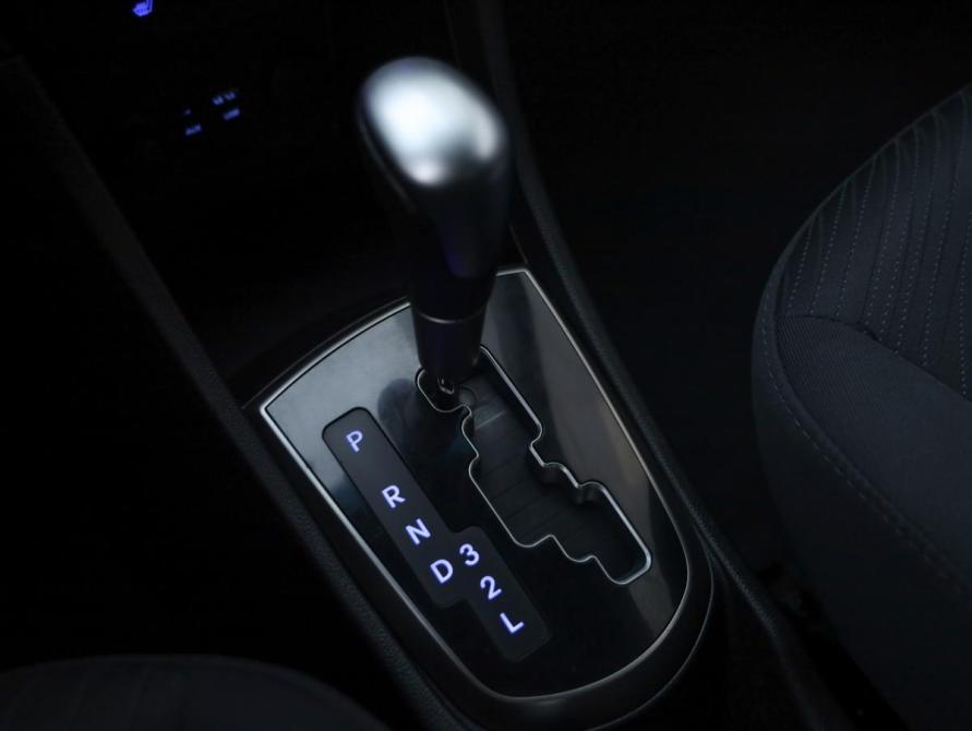 Hyundai Solaris I Рестайлинг Санкт-Петербург  - изображение 17