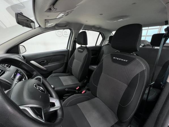 Renault Logan II Рестайлинг с пробегом 2021 года, цена 1 290 000 рублей, 47851 км, седан, Автокод Объявления
