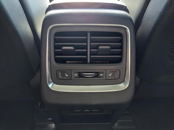 Geely Atlas Pro с пробегом 2024 года, цена 2 340 000 рублей, 40459 км, внедорожник, Автокод Объявления