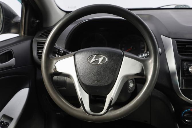 Hyundai Solaris I с пробегом 2012 года, цена 899 000 рублей, 175000 км, хэтчбек, Автокод Объявления