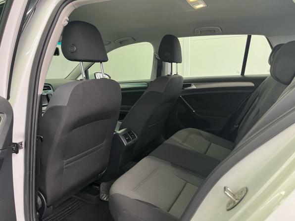 Volkswagen Golf VII с пробегом 2014 года, цена 1 499 000 рублей, 72000 км, хэтчбек, Автокод Объявления