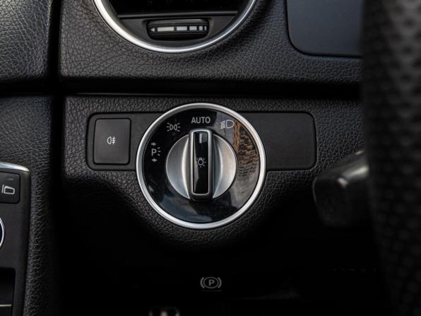 Mercedes-Benz C-Класс III (W204) Рестайлинг с пробегом 2012 года, цена 1 440 000 рублей, 241990 км, седан, Автокод Объявления