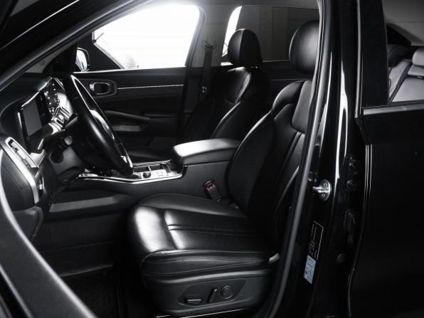 Kia Sorento IV с пробегом 2023 года, цена 4 299 000 рублей, 68674 км, внедорожник, Автокод Объявления