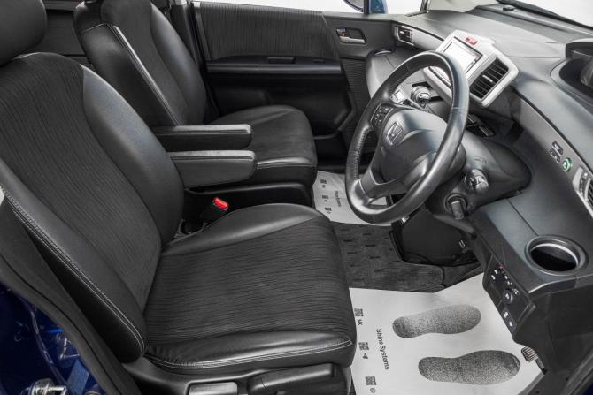 Honda Freed I Рестайлинг 2 с пробегом 2015 года, цена 1 299 000 рублей, 128000 км, компактвэн, Автокод Объявления