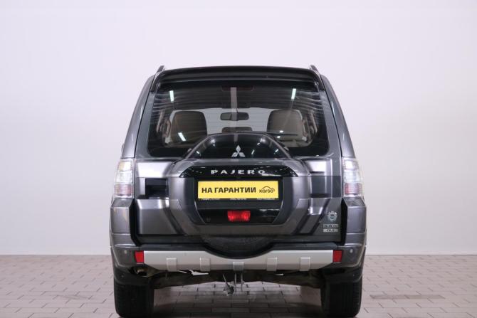 Mitsubishi Pajero IV Рестайлинг 2 с пробегом 2017 года, цена 3 199 000 рублей, 101200 км, внедорожник, Автокод Объявления