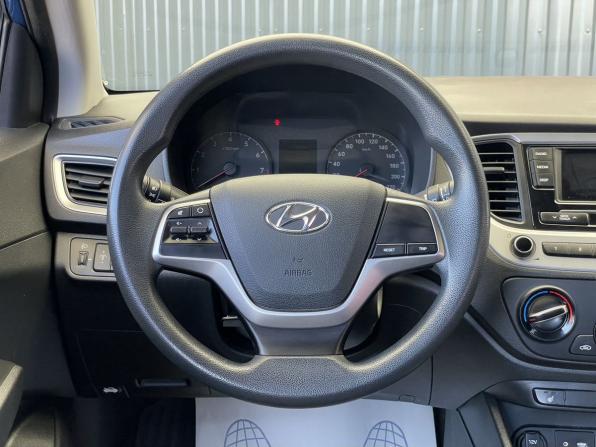 Hyundai Solaris II с пробегом 2017 года, цена 1 297 000 рублей, 153178 км, седан, Автокод Объявления