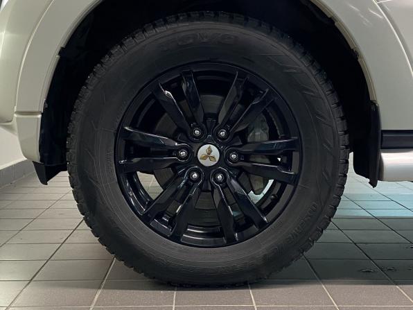 Mitsubishi Pajero IV Рестайлинг 2 с пробегом 2020 года, цена 3 220 000 рублей, 92989 км, внедорожник, Автокод Объявления