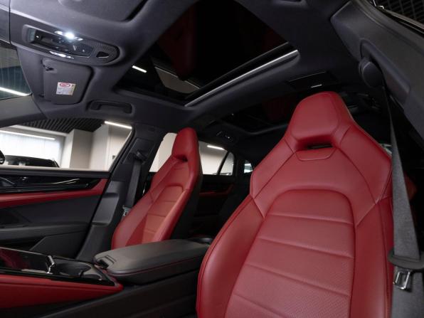 Porsche Panamera III с пробегом 2024 года, цена 14 200 000 рублей, 9175 км, лифтбек, Автокод Объявления