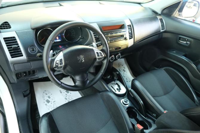 Peugeot 4007 с пробегом 2011 года, цена 1 159 000 рублей, 209560 км, внедорожник, Автокод Объявления