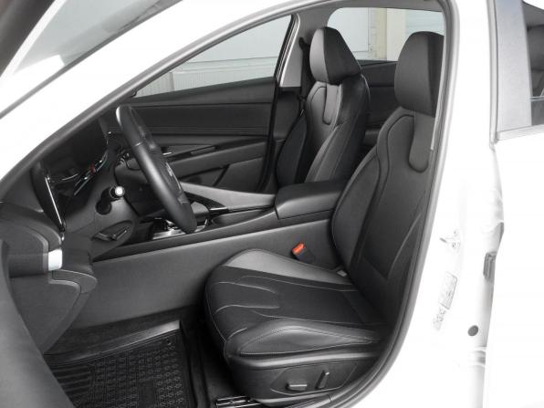 Hyundai Elantra VII (CN7) Рестайлинг с пробегом 2024 года, цена 1 999 000 рублей, 14956 км, седан, Автокод Объявления