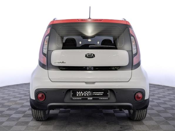 Kia Soul II Рестайлинг с пробегом 2018 года, цена 1 580 000 рублей, 124667 км, хэтчбек, Автокод Объявления