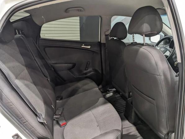 Hyundai Solaris I с пробегом 2013 года, цена 595 000 рублей, 122272 км, седан, Автокод Объявления