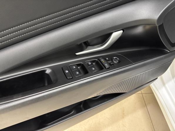 Hyundai Elantra VII (CN7) Рестайлинг с пробегом 2023 года, цена 2 090 000 рублей, 46159 км, седан, Автокод Объявления