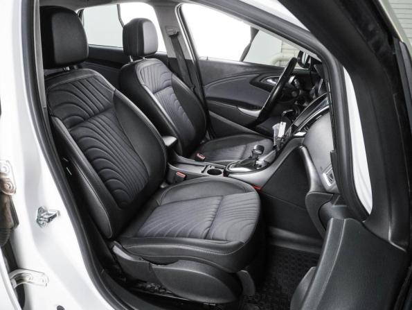 Opel Astra J Рестайлинг с пробегом 2013 года, цена 999 000 рублей, 93194 км, седан, Автокод Объявления