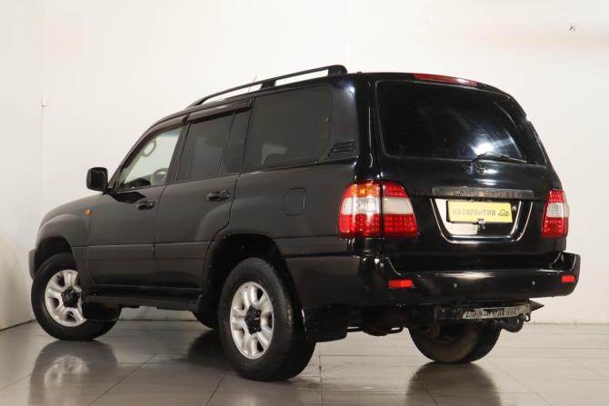 Toyota Land Cruiser 100 Series Рестайлинг 1 с пробегом 2003 года, цена 2 129 000 рублей, 530000 км, внедорожник, Автокод Объявления
