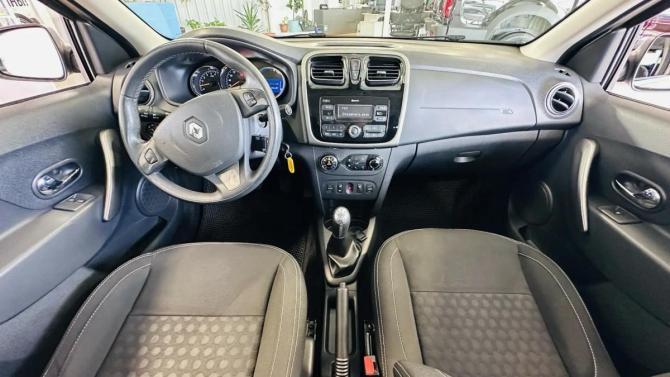 Renault Sandero II с пробегом 2018 года, цена 974 000 рублей, 72000 км, хэтчбек, Автокод Объявления