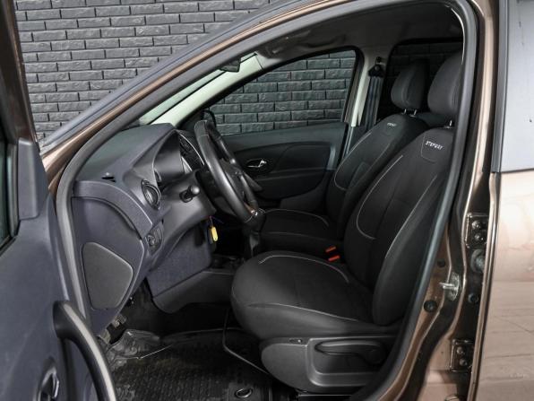 Renault Sandero II Рестайлинг с пробегом 2020 года, цена 1 240 000 рублей, 176187 км, хэтчбек, Автокод Объявления