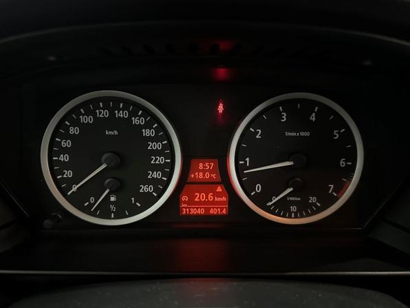 BMW 5 серии V (E60/E61) с пробегом 2003 года, цена 800 000 рублей, 313038 км, седан, Автокод Объявления