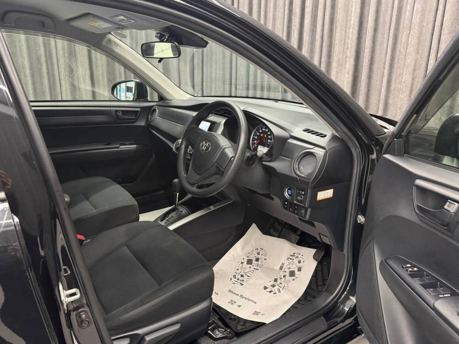 Toyota Corolla XI (E160 E170) Рестайлинг 2 Красноярск  - изображение 9