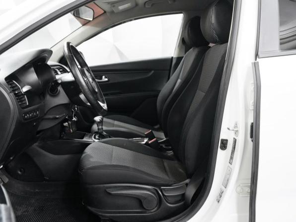 Kia Rio IV с пробегом 2018 года, цена 1 164 000 рублей, 133356 км, седан, Автокод Объявления