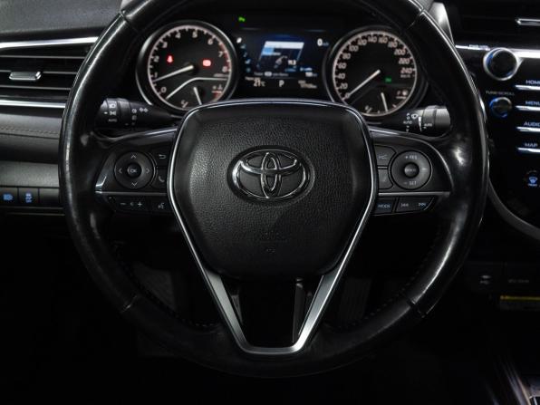 Toyota Camry VIII (XV70) с пробегом 2019 года, цена 2 699 000 рублей, 177126 км, седан, Автокод Объявления