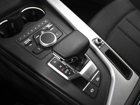 Audi A4 V (B9) с пробегом 2015 года, цена 2 239 000 рублей, 205166 км, седан, Автокод Объявления