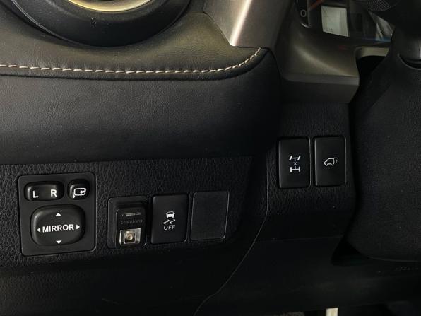 Toyota RAV4 IV (XA40) с пробегом 2015 года, цена 2 237 000 рублей, 136416 км, внедорожник, Автокод Объявления