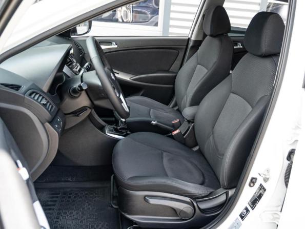Hyundai Solaris I Рестайлинг с пробегом 2014 года, цена 790 000 рублей, 143515 км, хэтчбек, Автокод Объявления