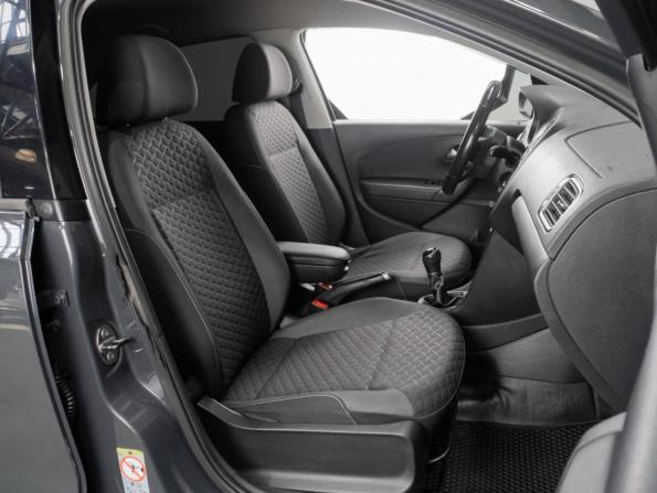 Volkswagen Polo V Рестайлинг с пробегом 2018 года, цена 999 000 рублей, 187100 км, седан, Автокод Объявления