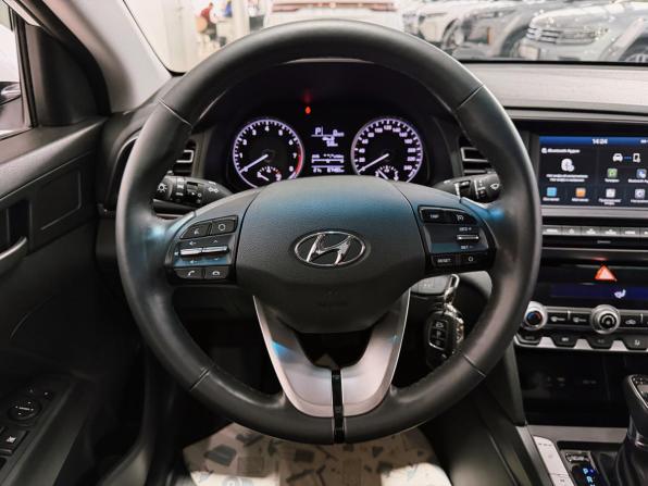 Hyundai Elantra VI (AD) Рестайлинг с пробегом 2019 года, цена 1 800 000 рублей, 67419 км, седан, Автокод Объявления