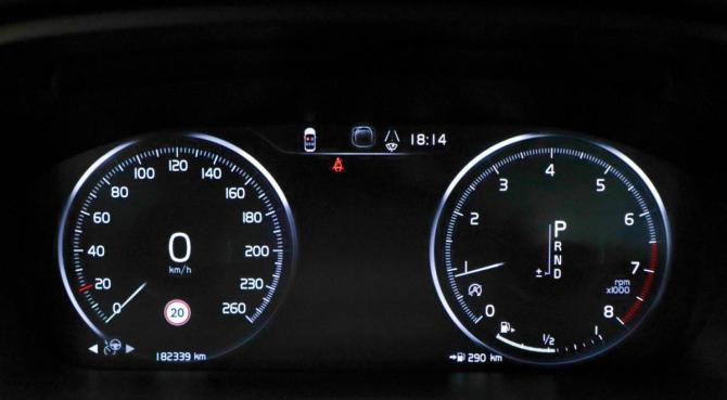 Volvo V90 Cross Country I с пробегом 2017 года, цена 3 349 000 рублей, 182340 км, универсал, Автокод Объявления