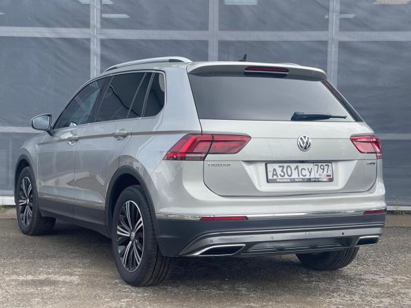 Volkswagen Tiguan II с пробегом 2018 года, цена 2 950 000 рублей, 102400 км, внедорожник, Автокод Объявления