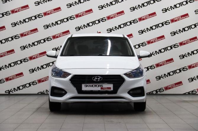 Hyundai Solaris II с пробегом 2018 года, цена 1 040 350 рублей, 184799 км, седан, Автокод Объявления